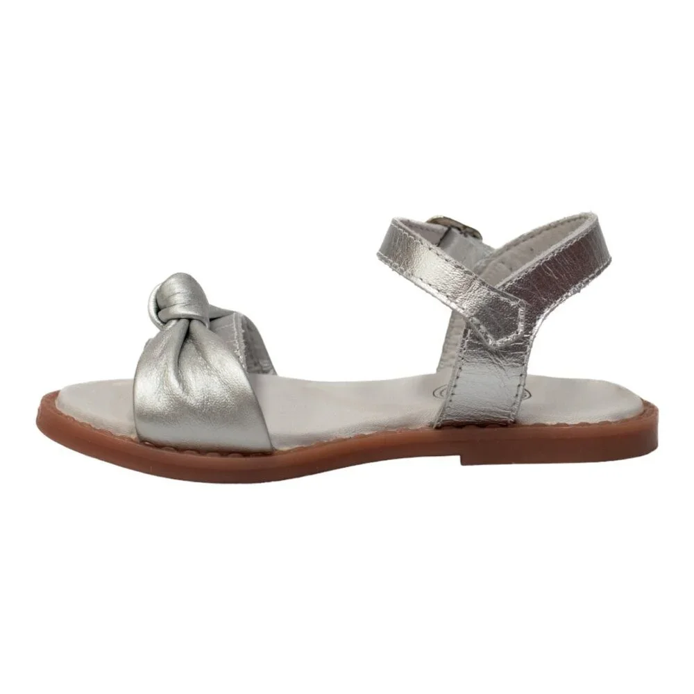 Handcrafted Two Pretty Silver Metallic Knot Sandals